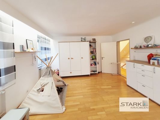 OG Kinderzimmer (3).jpg