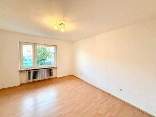 Geräumiges Schlafzimmer ähnlich 1