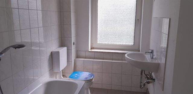 Schöne 2,5-Zimmer-Whg. im Tunnelweg // Husum - Foto 2
