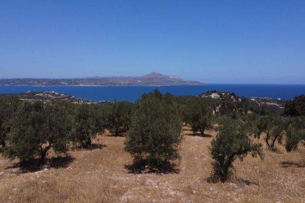 Kreta, Tsivaras: Grundstück in malerischer Lage mit Meerblick zu verkaufen