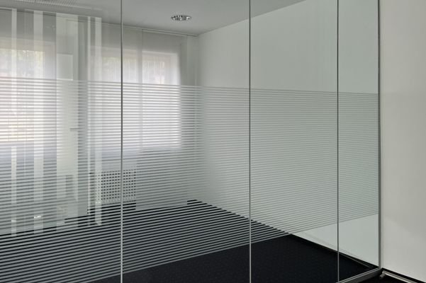 Glaswand Büro ehem. Filiale EG