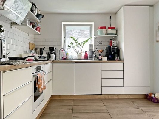 Essküche der großen Wohnung.jpg