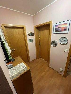 20 OG Flur hint. Bereich