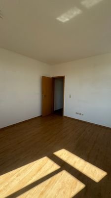 Wohnzimmer mit Blick auf Flur