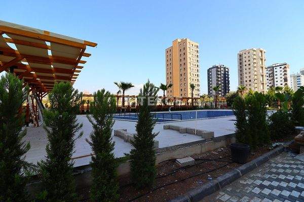 Brand New Affordable Flats in a Stylish Complex in Mersin Tece