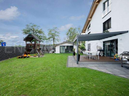 Garten Wohnung 2 mit Gartenhaus