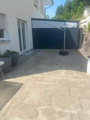 Terrasse hinter dem Haus.jpg