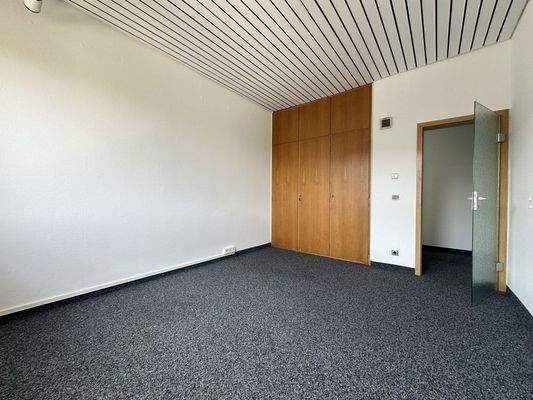 Raum 3 mit Schrank