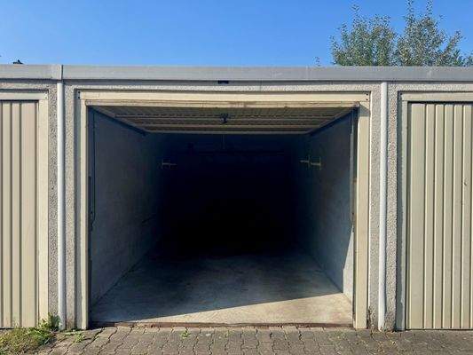 Einzelgarage im Garagenhof