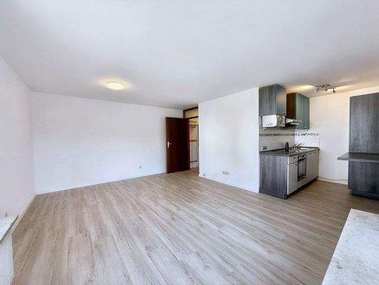 Wohnraum mit offener Küche