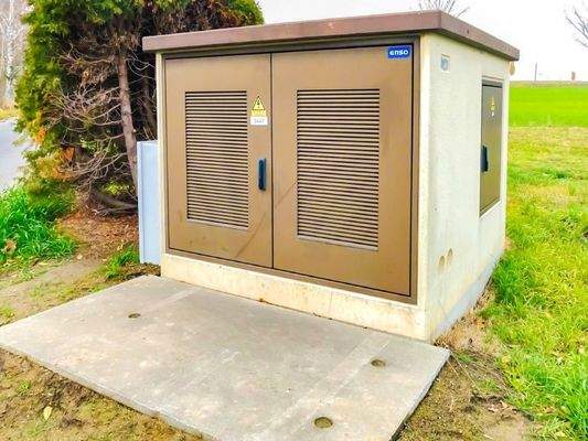 Strom und schnelles Internet