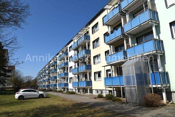 Jede Wohnung mit Balkon