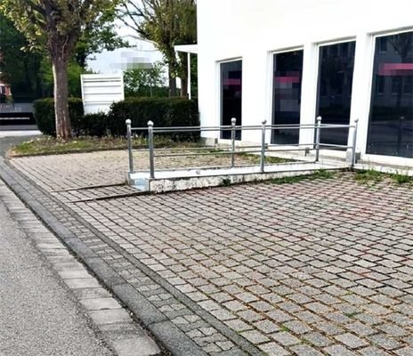 Zugang zur TiefgarageLagerflä
