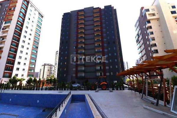 Brand New Affordable Flats in a Stylish Complex in Mersin Tece