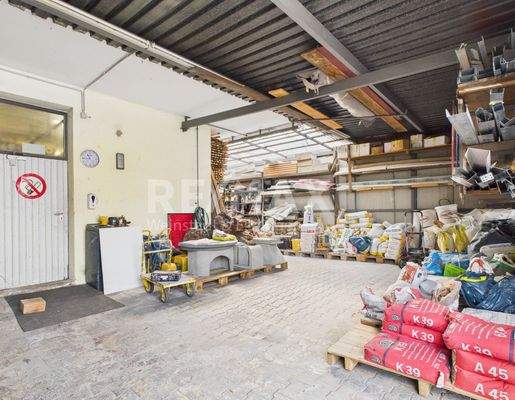 EG Überdachter Hofbereich