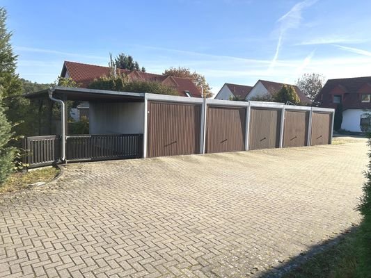 Zufahrtsstraße Carport