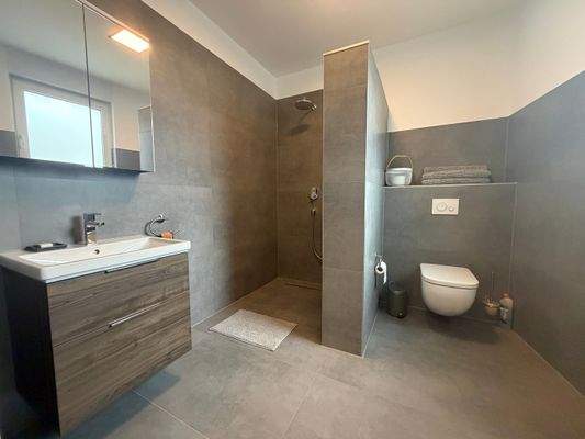 Duschbad EG