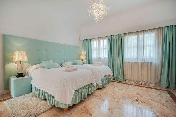 luxus-ferienvilla-son-vida-beverly-hills-016