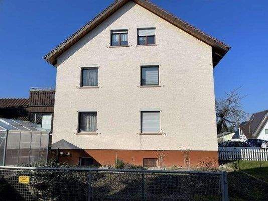 Seitenansicht mit Balkon