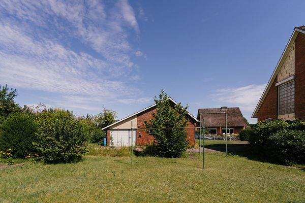 Außenansicht Garage Nr 3 seitlich