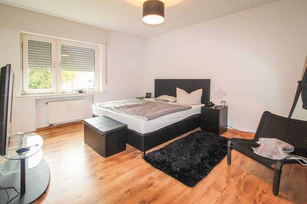 Schlafzimmer EG rechts