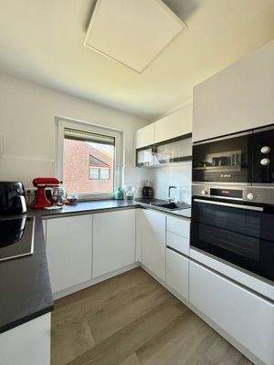 Hochwertig ausgestattete Küche 