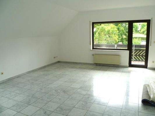 Wohnzimmer in Richtung Balkon