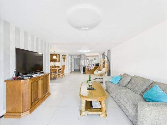 Wohn- und Essbereich KG