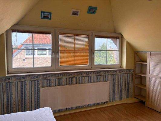 Schlafzimmer/Dachgeschoß