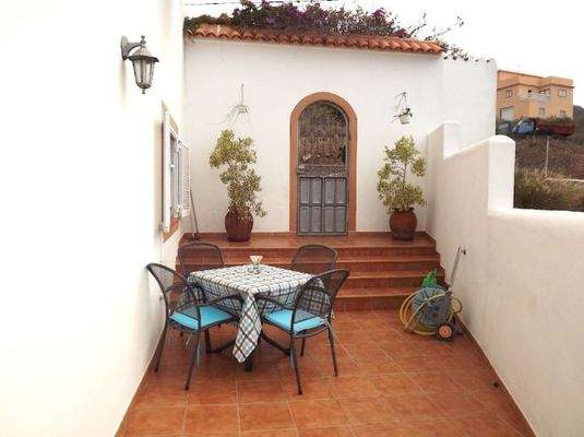 FRÜHSTÜCKSTERRASSE