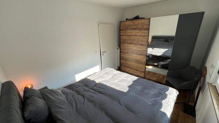 Schlafzimmer & Kleiderschrank