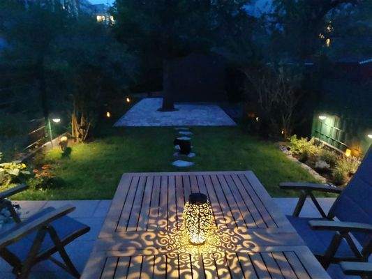 älteres Foto der Verkäufer