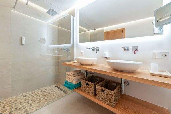 Bathroom (2)