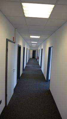 3. OG rechts Flur.JPG