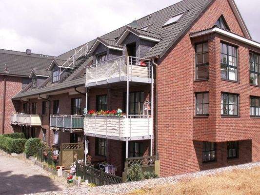 Zweigeschossig Grundstück