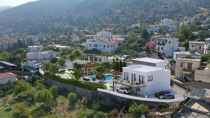 Traditional Stone Arch Villa with Sea View in Lapta