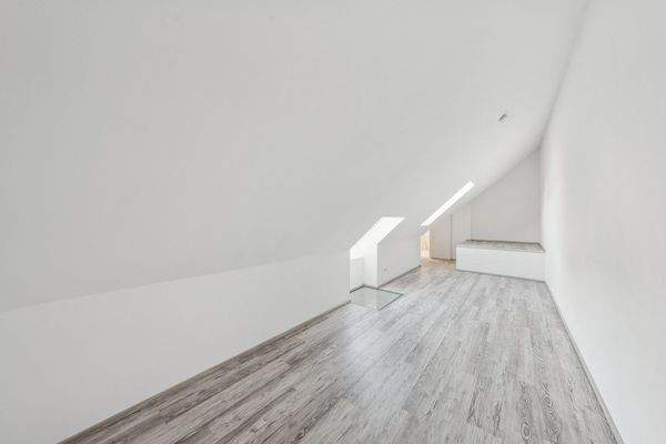 Ankleide, Abstellraum DG