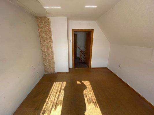 Kind 1 im 1. OG.jpeg