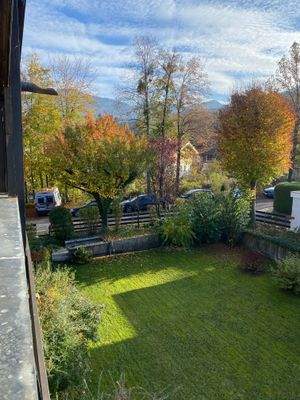SW-Balkon Blick in den Garten.jpg