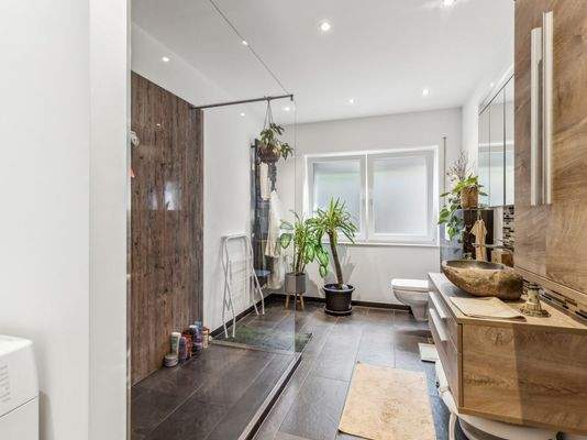 Badezimmer EG Ansicht I