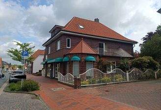 Im 1 OG Büro- oder Praxisräume