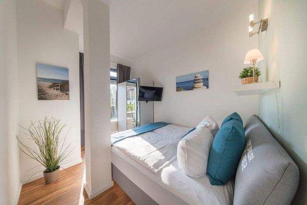 Tiefblau Schlafzimmer.jpg