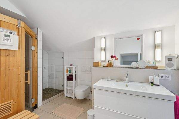 Duschbad DG mit Sauna