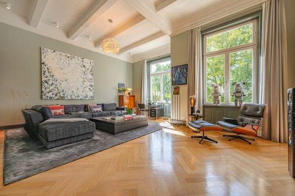 Herrschaftliches Wohnzimmer