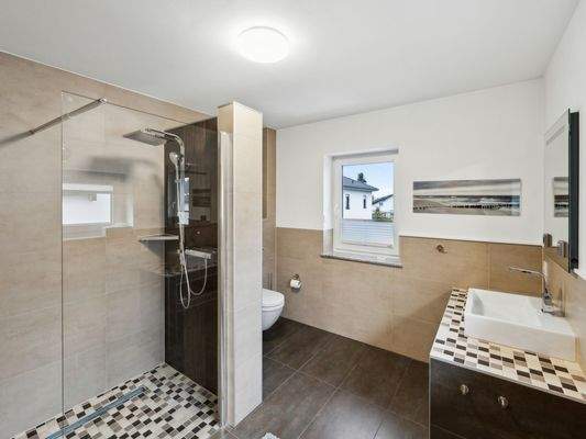 Badezimmer Ansicht I