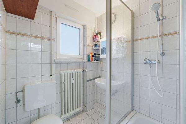 Badezimmer EG rechts