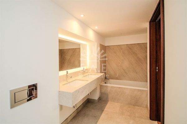 516e1482-ac15-4ea4-be79-305b7cdb74b9