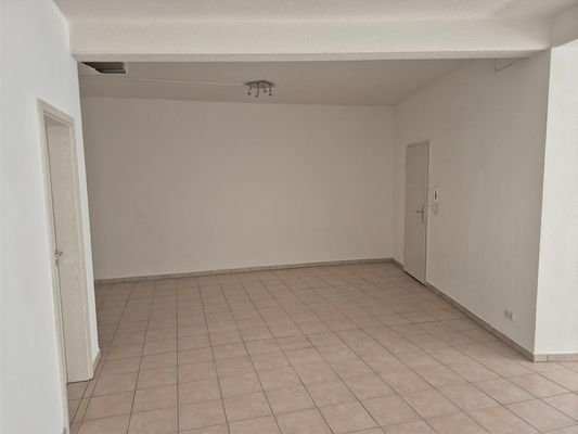 Verkaufsfläche hinten 2