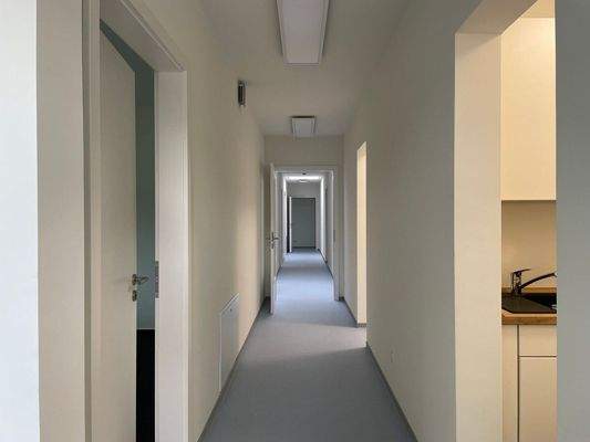 Flur Bürotrakt