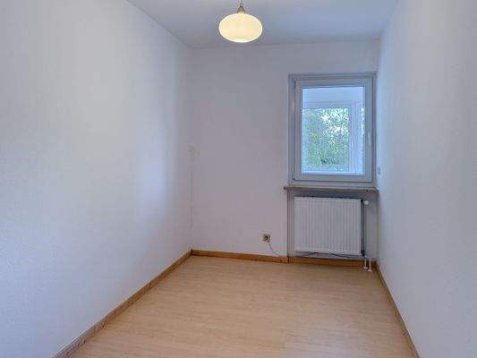 kleines Zimmer im OG